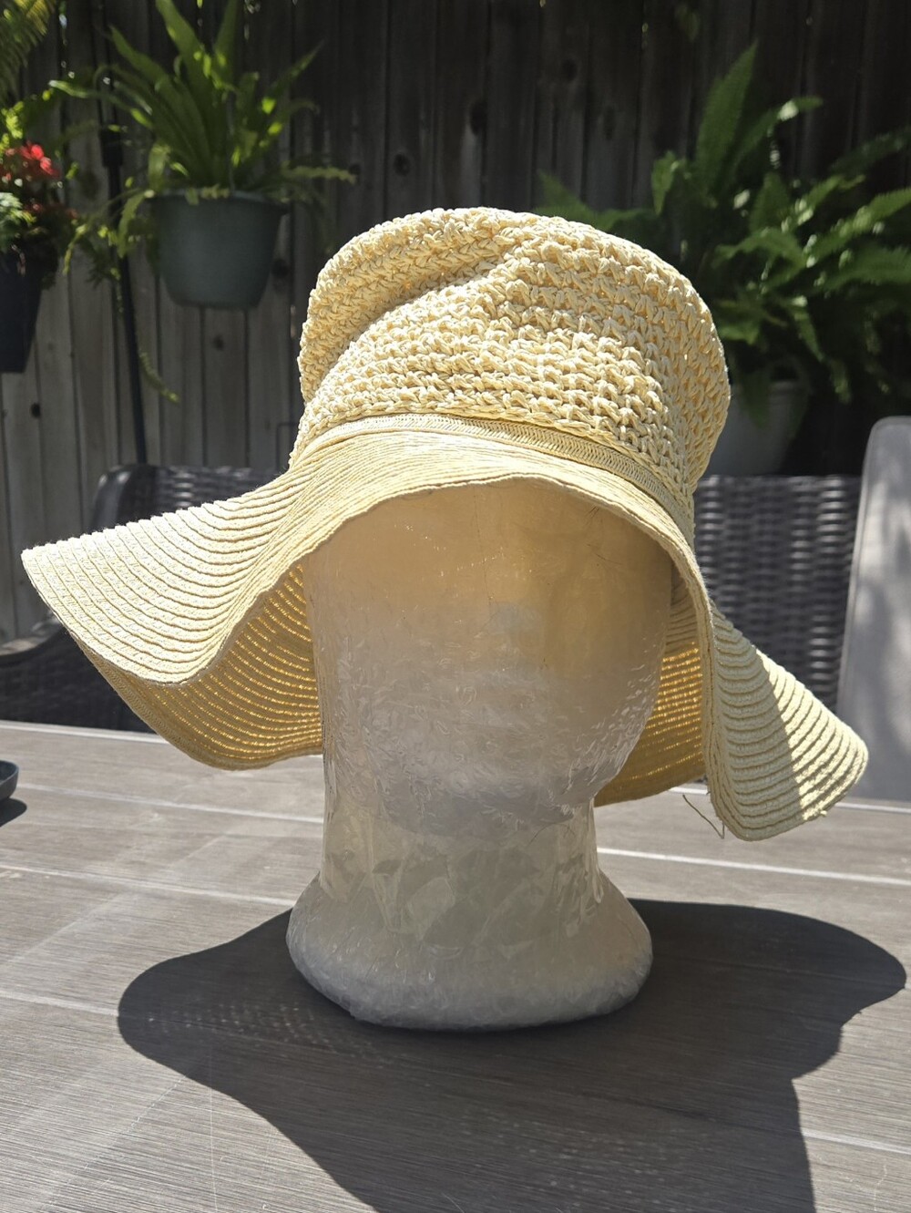 Wide-Brim Straw, Packable, Fildable, Resortwear Sun Hat